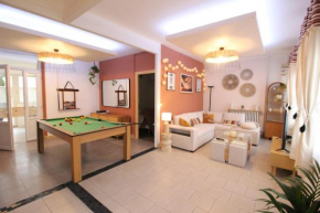 Plain-Pied - 5 couchages - Billard - BabyFoot - Terrasse - Jardin - Véranda - 4 chambres & canapé convertible - Netflix - Amazon Prime - WIFI - Stationnement gratuit devant - Verdun Centre - Géré par 